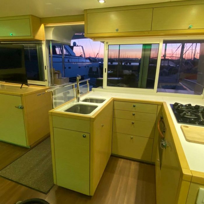 Fornes | Lagoon 450 Fly photo 16