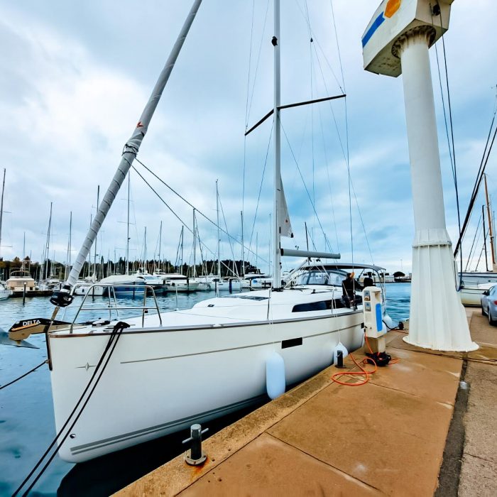 Adina | Bavaria Cruiser 46 Style photo 8