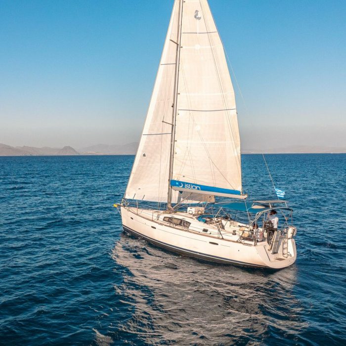Belamour | Oceanis 43 photo 2