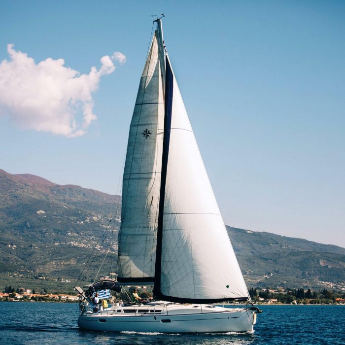 Mila | Sun Odyssey 42 i photo 4