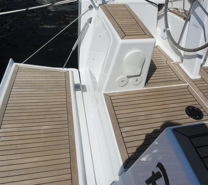Riana | Hanse 385 photo 4