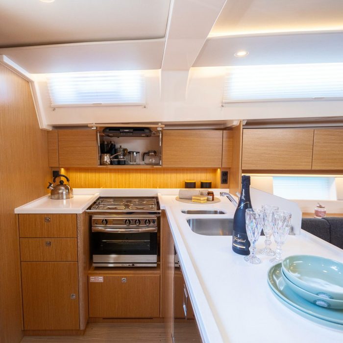 Aria | Bavaria C45 Style photo 10