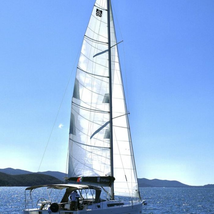 Agnese - Water maker, Solar Panel | Dufour 530 photo 8