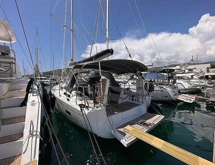 Calypso | Hanse 388 photo 2