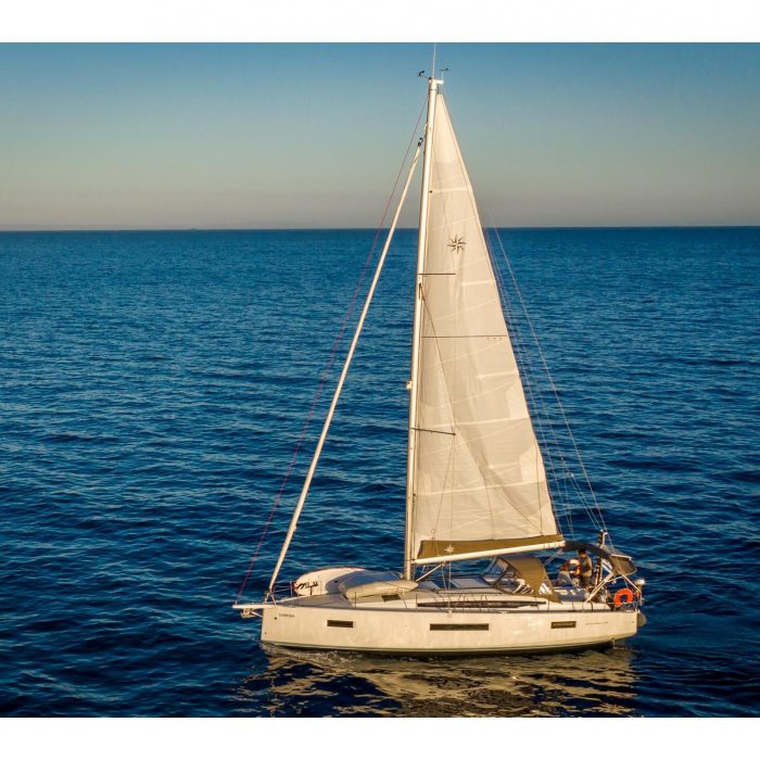 Garfish | Sun Odyssey 410 photo 1