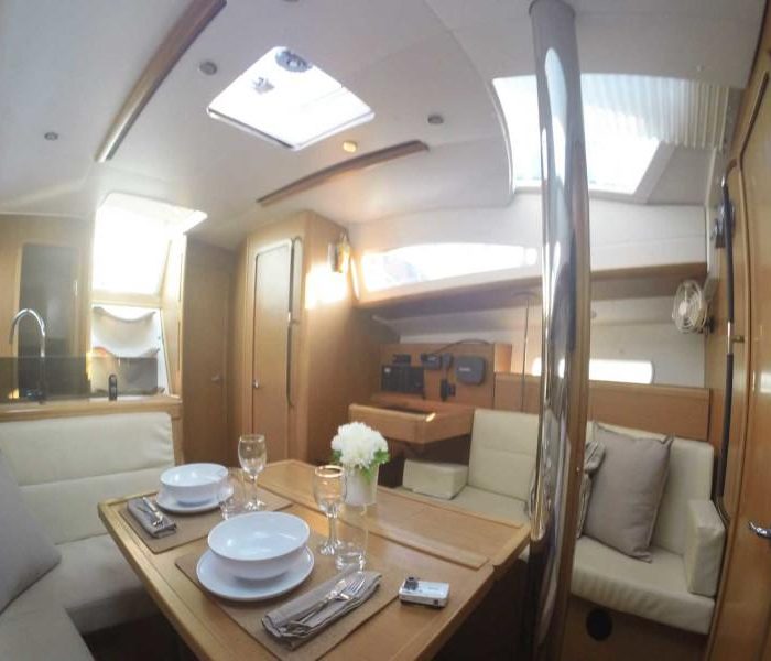Sweet Alis | Sun Odyssey 42DS photo 11
