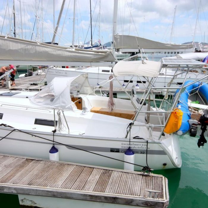 Big Kahuna | Bavaria Cruiser 32 photo 3