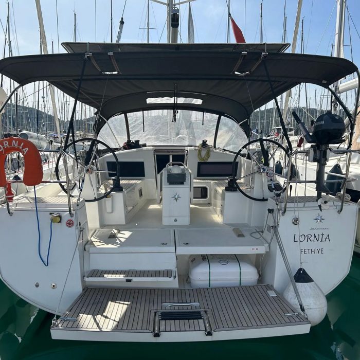 Lornia | Sun Odyssey 440 photo 1