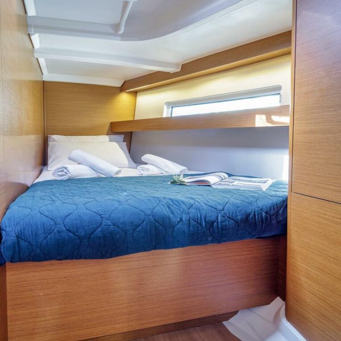 THOUSAND SUNNY | Sun Odyssey 440 photo 9