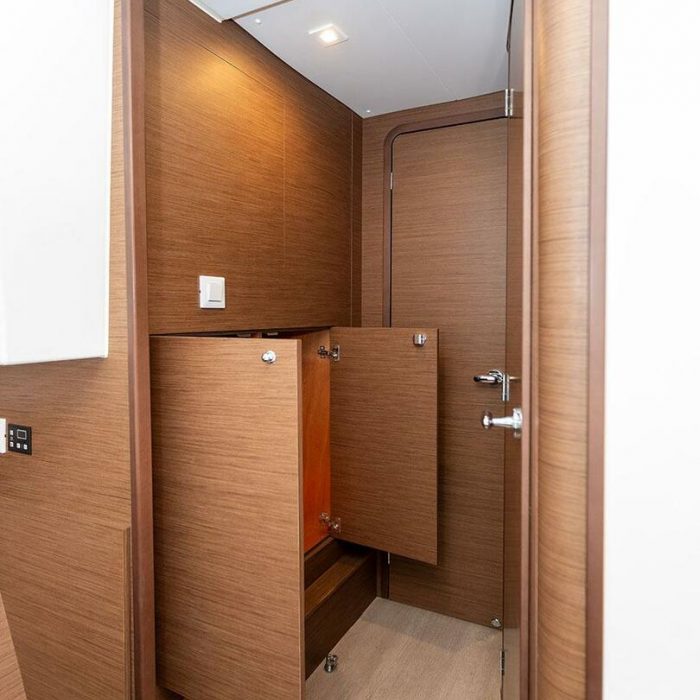 POSEIDON 2021 (air condition, generator) | Lagoon 42 photo 25