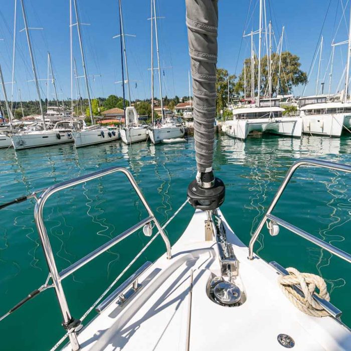 Ironic | Bavaria C42 photo 6