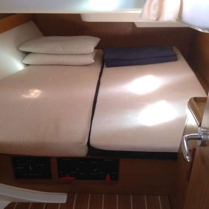 Billmaira | Sun Odyssey 42i photo 6