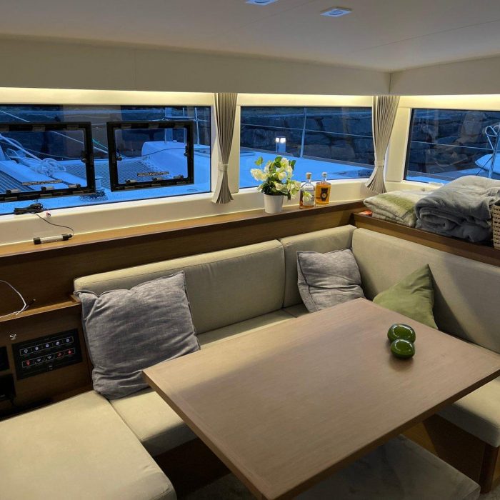 Arctic Charm | Lagoon 40 photo 16