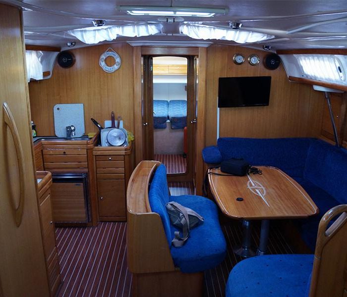 Aegle | Bavaria 46 Cruiser photo 6