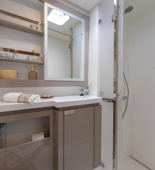 Be Hang Loose | Fountaine Pajot Elba 45 photo 12
