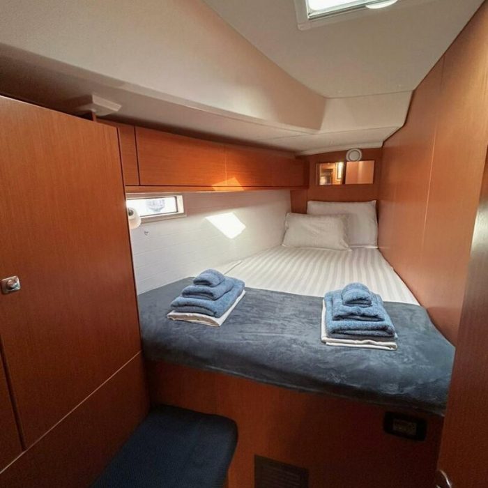 Leonidas II | Bavaria Cruiser 46 photo 12 Leonidas II | Bavaria Cruiser 46 photo 12