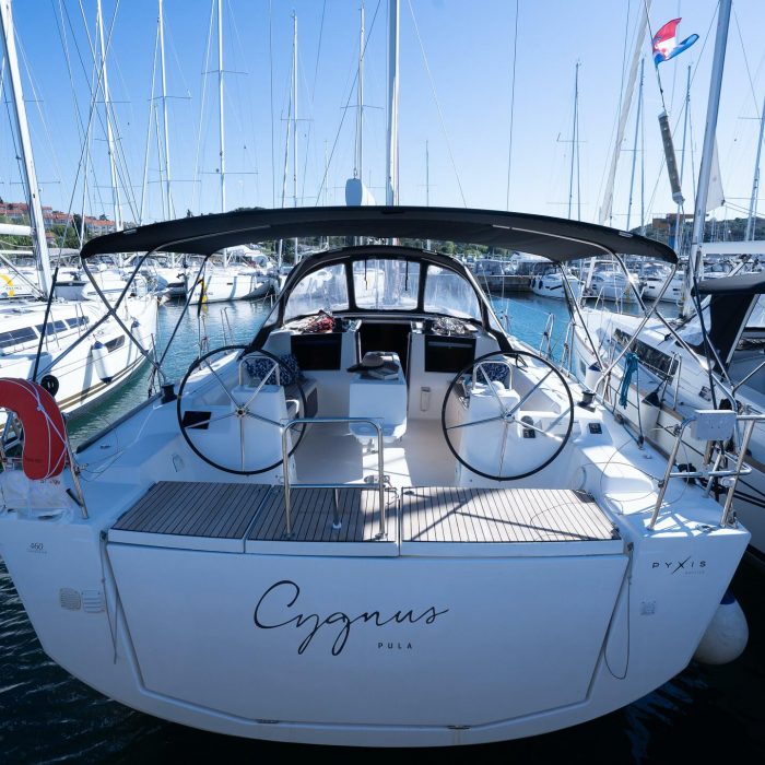 Cygnus | Dufour 460 Grand Large photo 9