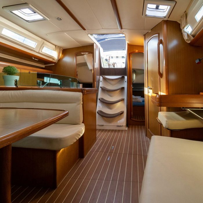 Mesogeios | Sun Odyssey 42 i photo 15