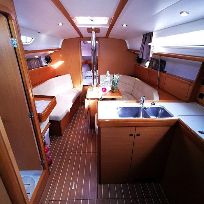 Mia | Sun Odyssey 36i photo 16