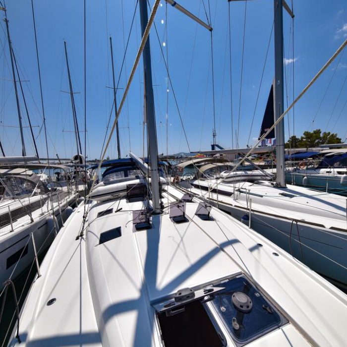 Swannabe | Sun Odyssey 490 photo 6