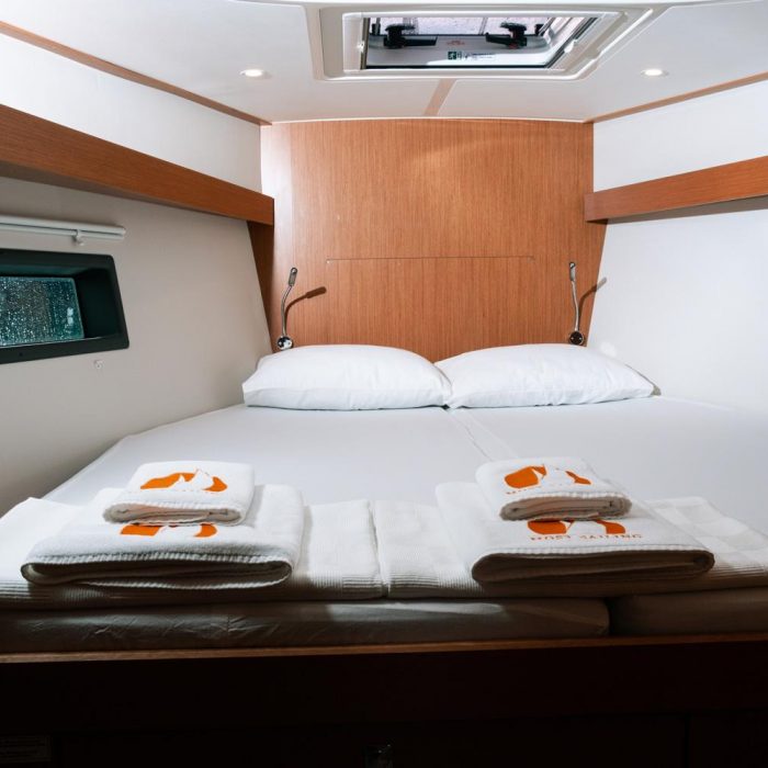Nomad | Bavaria C42 photo 31