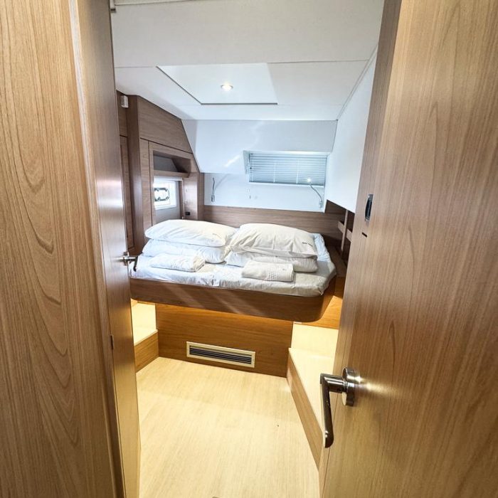 Grand Azure | Bali 4.6 - 5 + 1 cab. photo 36