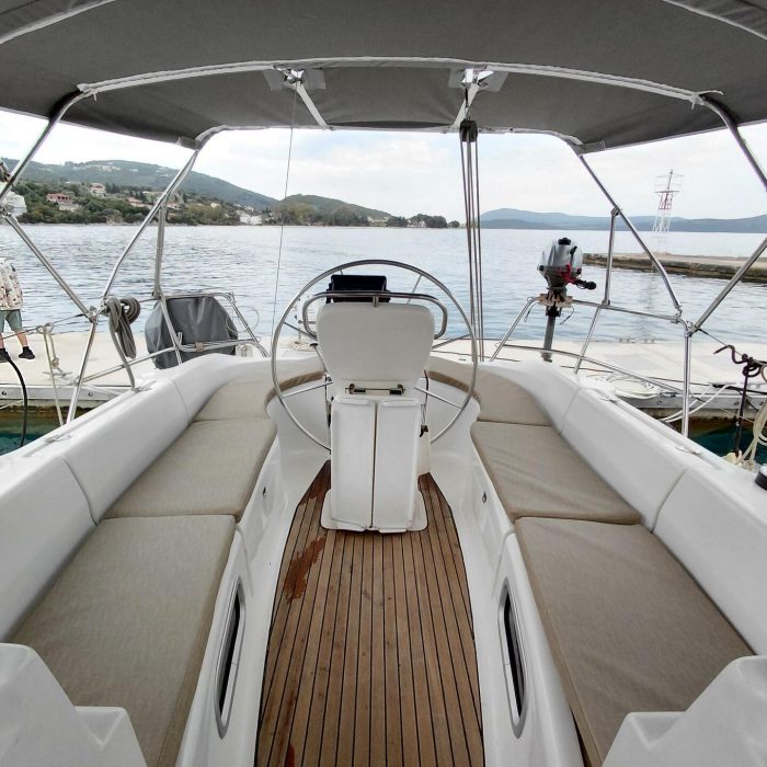 Konstantinos | Bavaria 36 photo 9