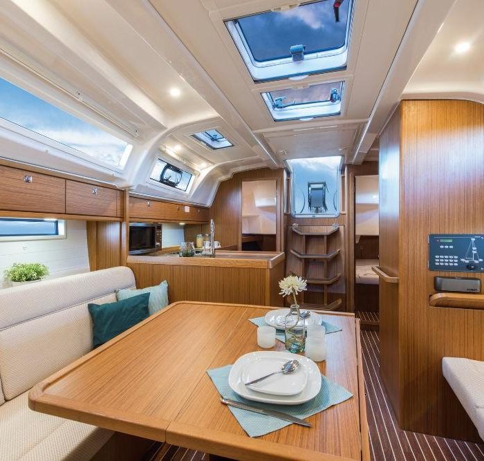 Francesca | Bavaria Cruiser 37 photo 8