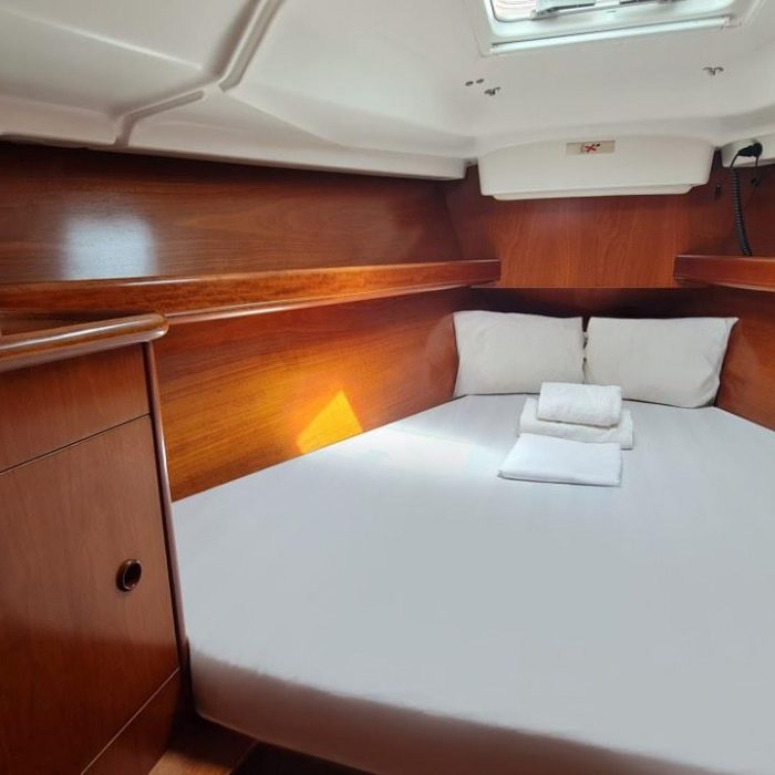 Erika | Oceanis Clipper 411 photo 10