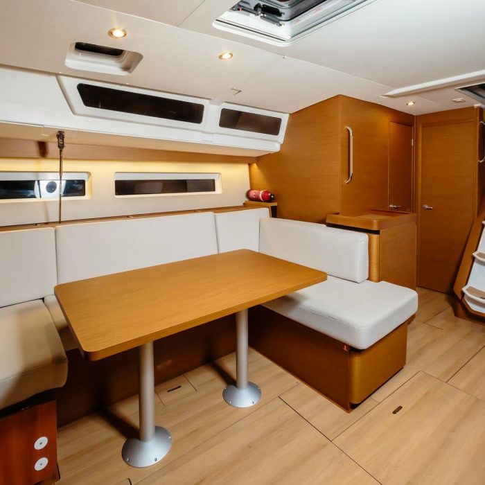 Chaos - Standard line | Sun Odyssey 490 photo 11