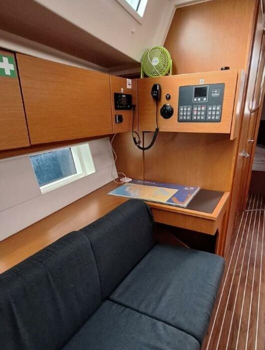 Bluna | Bavaria C45 photo 4