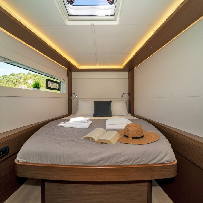 White Pearl | Lagoon 46 photo 32