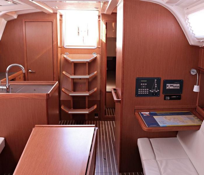 Andrea | Bavaria Cruiser 37 photo 7