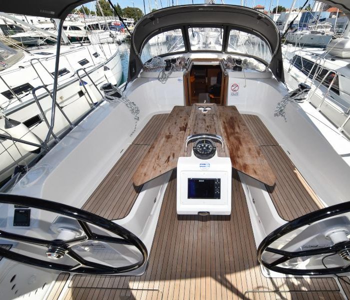 Nixie | Bavaria Cruiser 41 photo 2