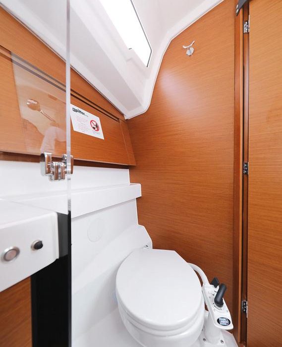 Beauty | Sun Odyssey 410 photo 18
