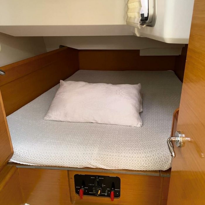 Olga | Sun Odyssey 439 photo 13
