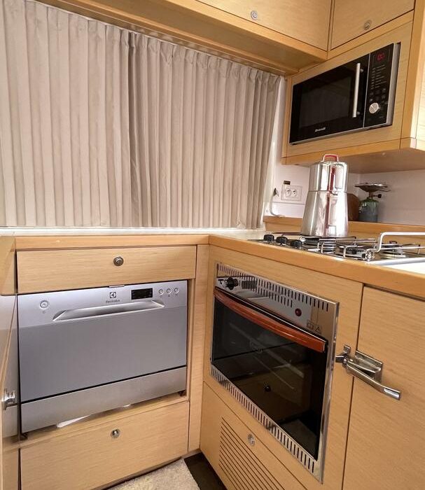 Loft | Lagoon 450 Fly photo 16