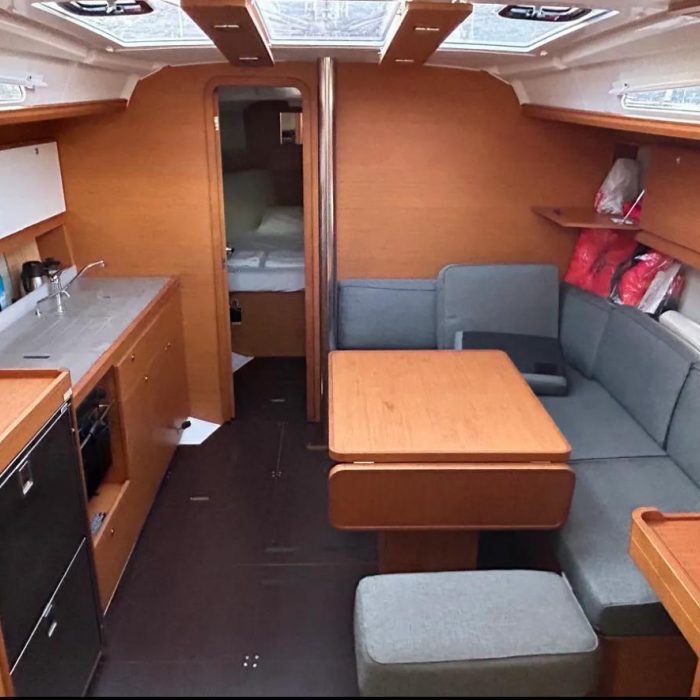 Sail Corvus | Dufour 390 Grand Large photo 15