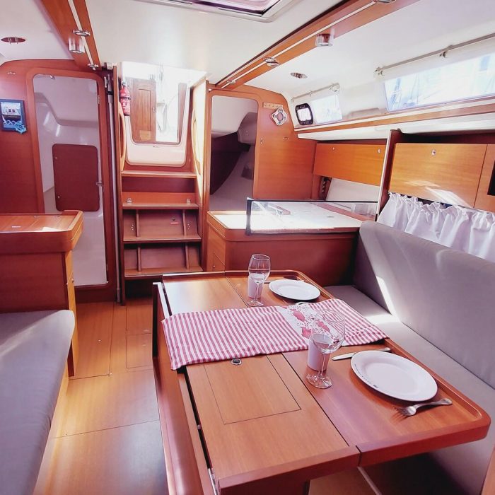 Caprice 2 | Dufour 335 Grand Large photo 21