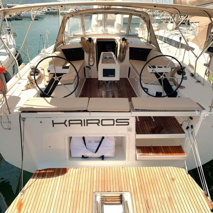 Kairos - Solar Panel, BBQ | Dufour 430 photo 10