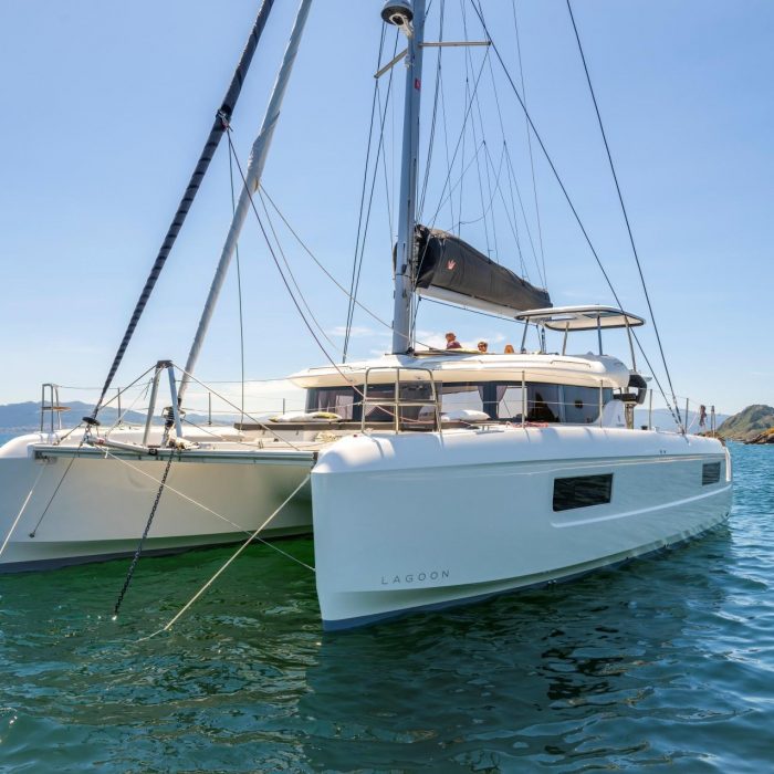Bonnie | Lagoon 43 photo 1