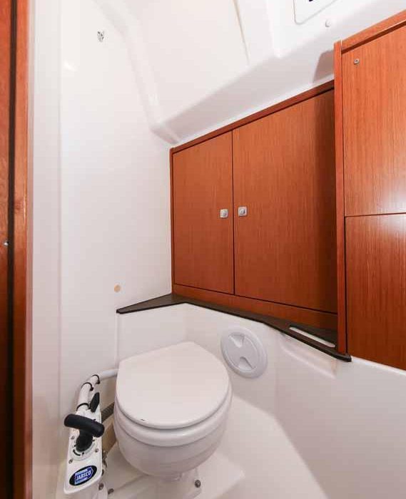 Bella Angelina | Bavaria Cruiser 37 photo 35