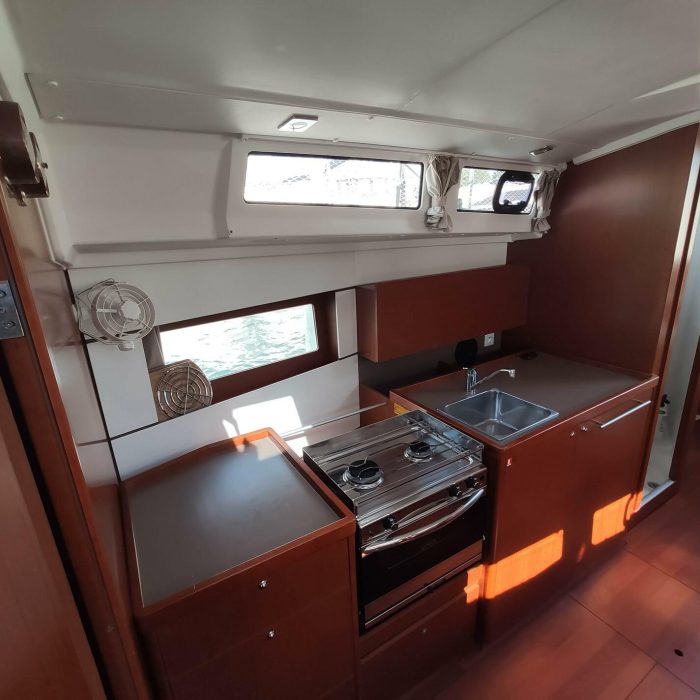 Citrea | Oceanis 38.1 photo 13