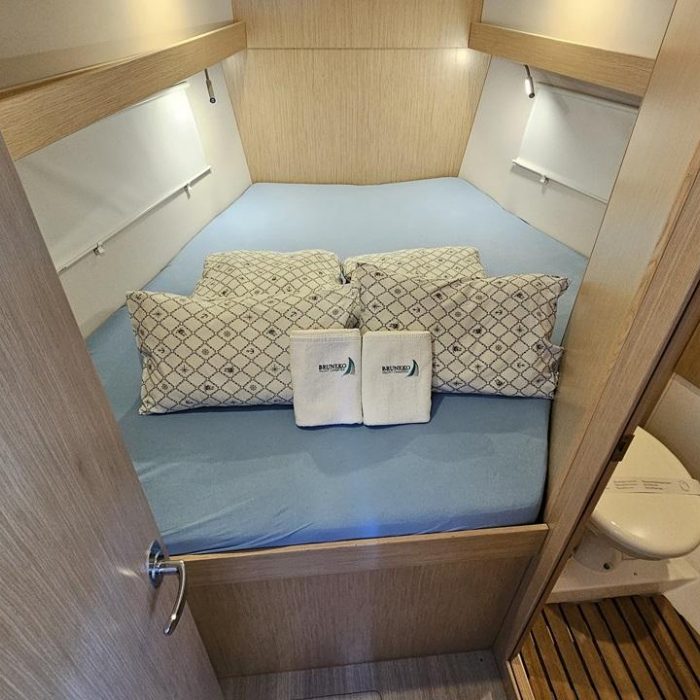 Windchaser | Bavaria C38 photo 25