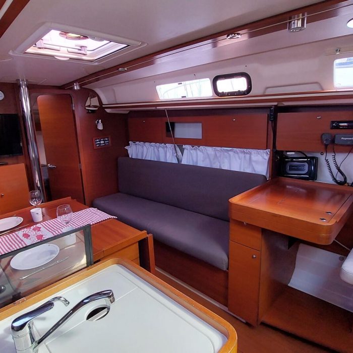Caprice 2 | Dufour 335 Grand Large photo 19