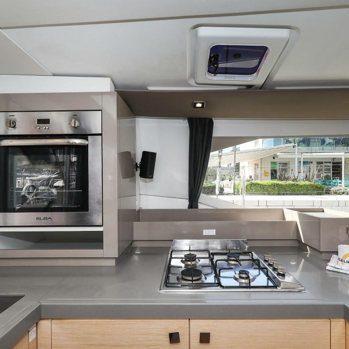 Nina V | Fountaine Pajot Saona 47 Quintet photo 41