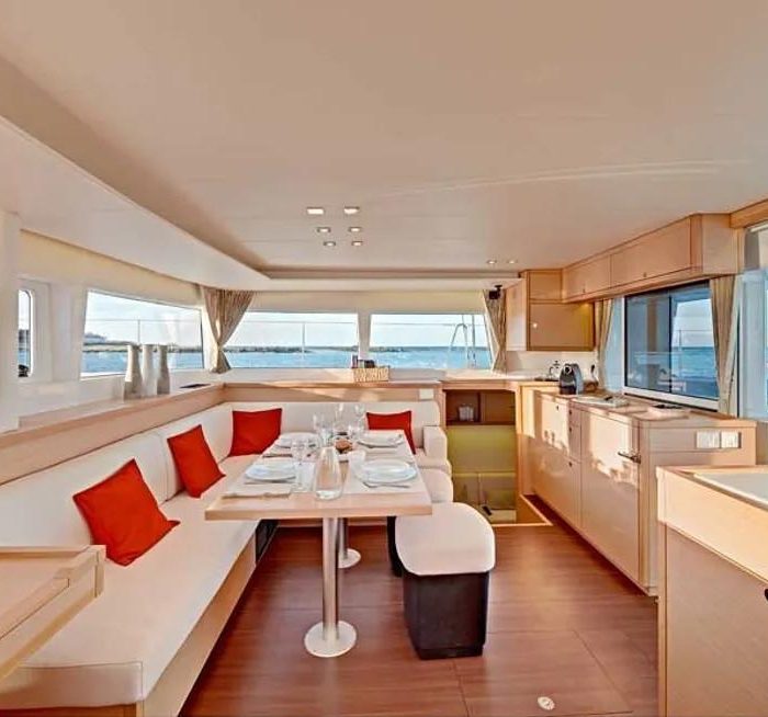 Celine | Lagoon 450 Fly photo 5