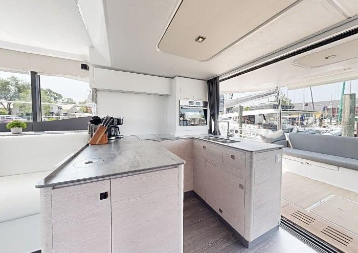 La Dolce Vita | Fountaine Pajot MY6 photo 11