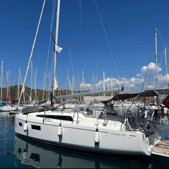 Sail Lynx | Oceanis 34.1 photo 8