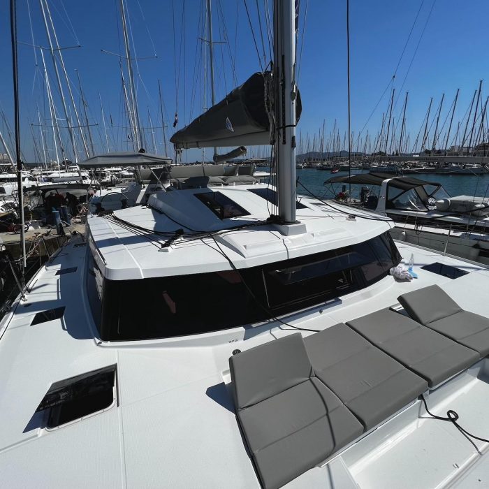 Angie | Elba 45 photo 7